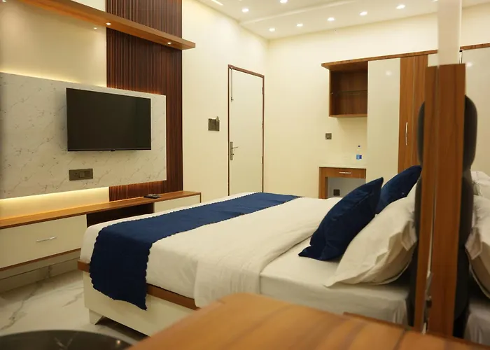 Hotel Homeland